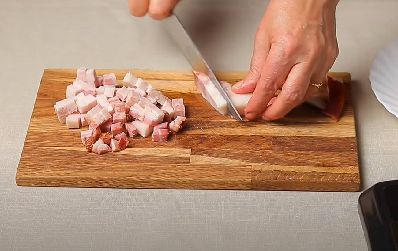 Шупеня зі свинячими хвостами: екстравагантний рецепт ситної гуцульської страви